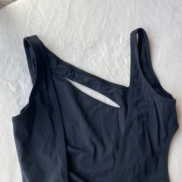 New! AllSisters Andromedae Swimsuit Black Cut-out One Piece 19740 - Picture 6 of 15